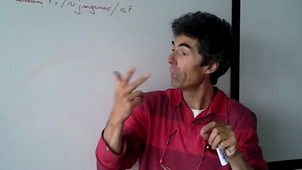 247 : Quelles sont les différences entre élément surfacique et élément à feuillet moyen ?